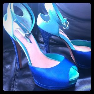 H by HALSTON teal & blue sequin pumps